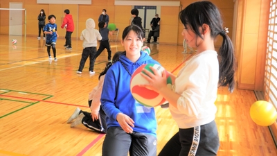 4K6e4qMLdQg2itOZ6K8i.jpg?w=940&h=940