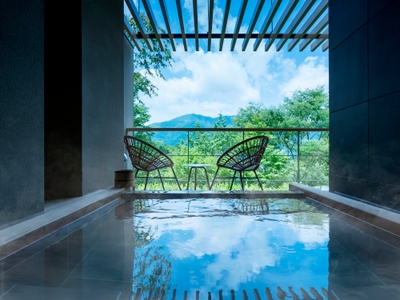 4QrVrK03FGv3sdlAFSY3.jpg?w=940&h=940