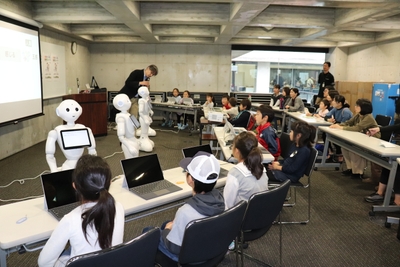 4WMUx6unkMEvy1eeG1ec.jpg?w=940&h=940