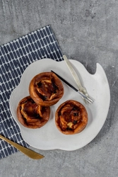 北海道素材を贅沢に使った新商品が登場！ ― ふんわり贅沢な“パティスリーの窯出しクリームパン”ほか、 パティスリーならではの逸品 ―