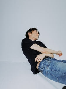 4d7fIN3xYrnDl6Dql78x.jpg?w=940&h=940