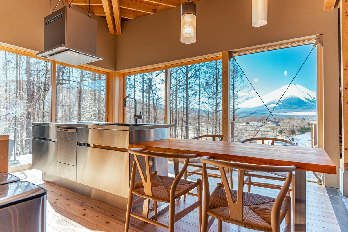 富士山の見えるダイニング