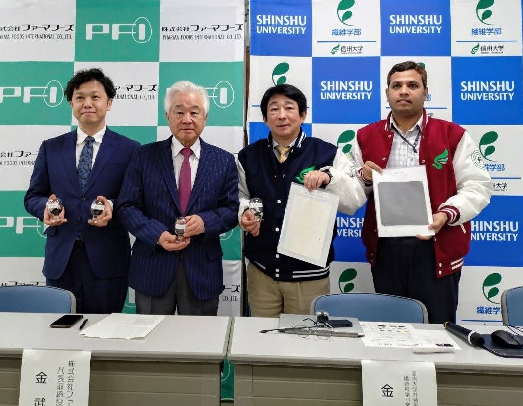 4dlyqgnyrcyw2frnxkia