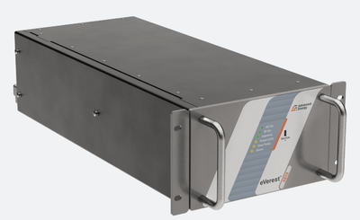 図. 半導体用RFジェネレータの製品画像