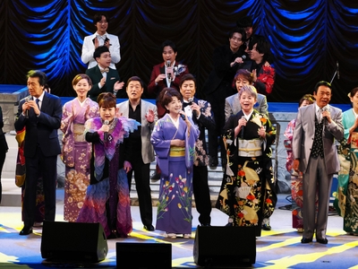 撮影：ヒダキトモコ