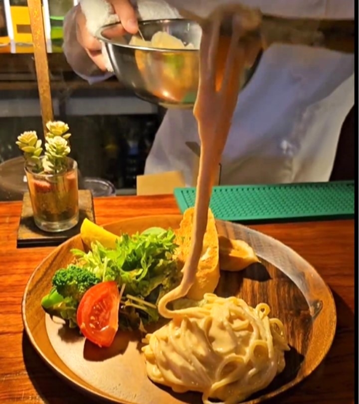 稲田堤【こんなの食べたことない】濃厚明太子クリームパスタ専門店Re(アールイー)が移転オープン