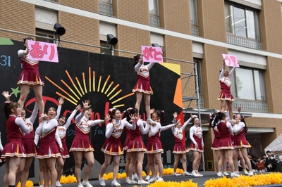 チアリーディング部のステージ