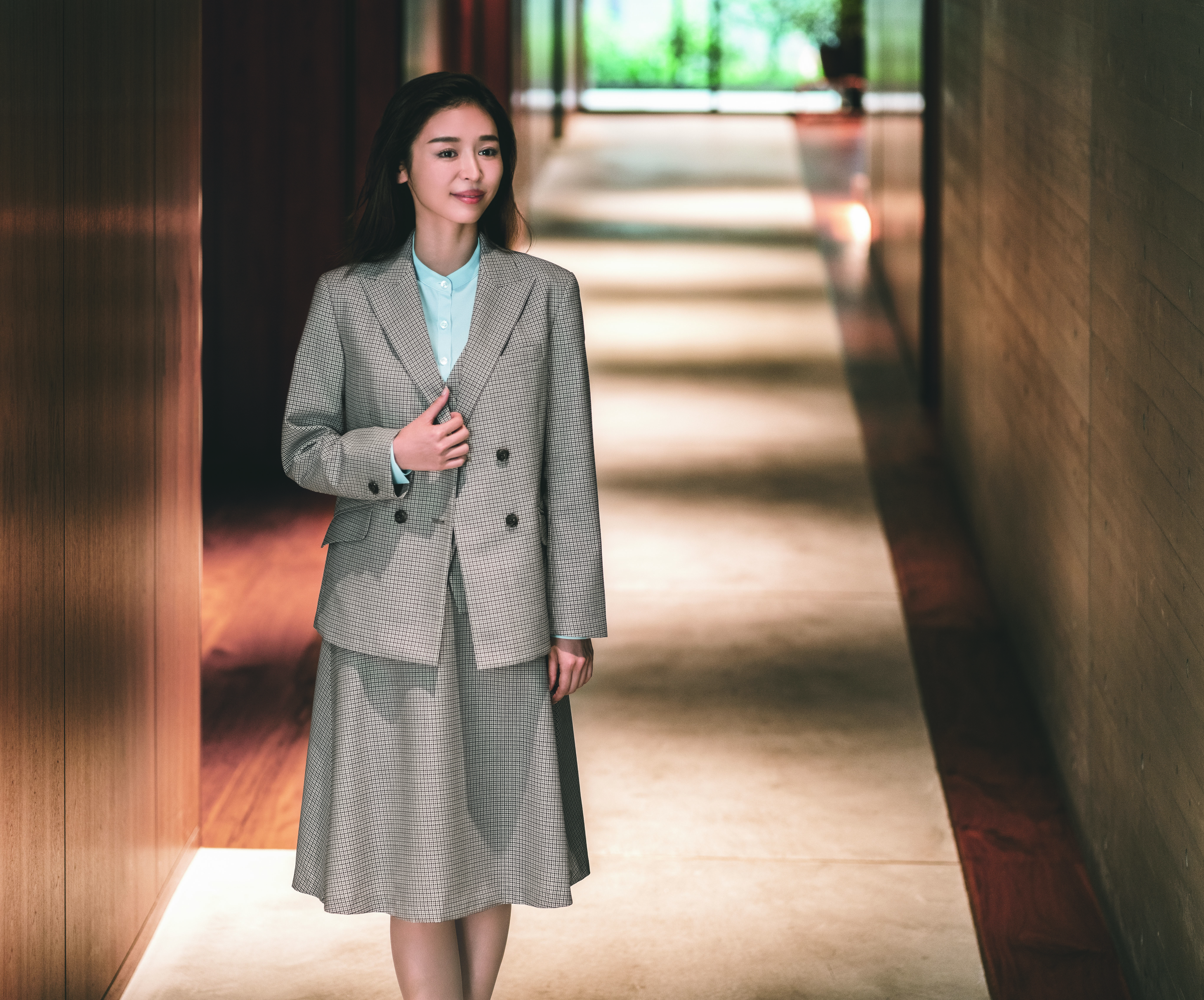 秋の通勤ブラウンコーデ4選