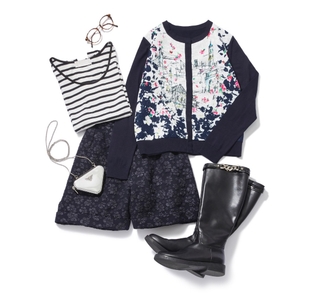 <Cardigan¥20,500(税込)・Pants¥18,150(税込)>