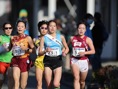 1区の金森選手（左から2人目）