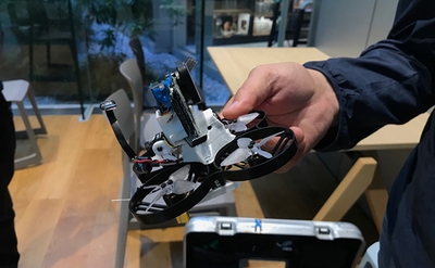 撮影に使用したマイクロドローン