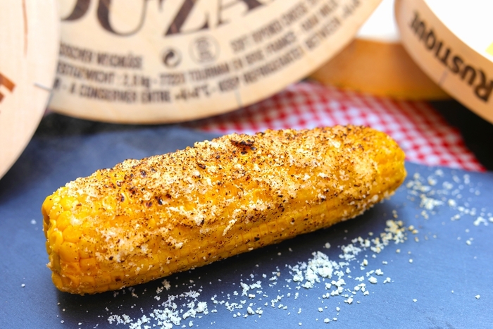 チーズ専門店が作るチーズ焼きとうもろこし ¥500