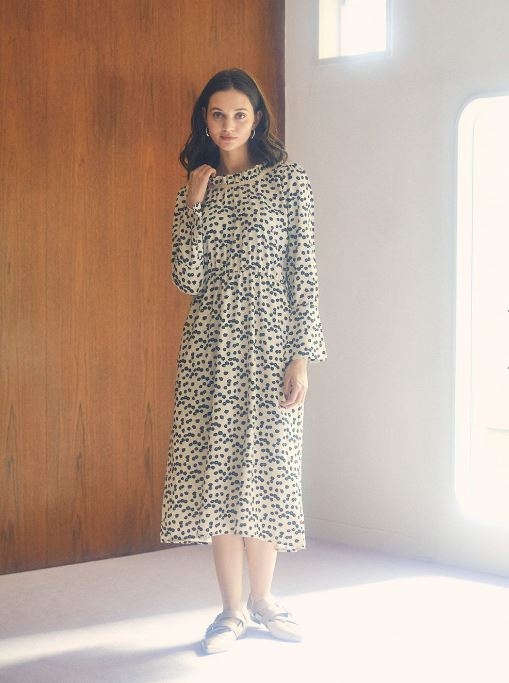 THE MONOCHROME FLOWER DRESS ¥ 16,280(税込)