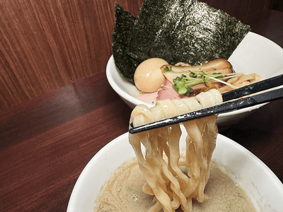 特製濃厚サバつけ麺（もち小麦使用の太麺）