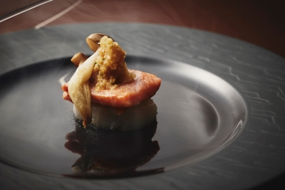 5WWqSH9ptSqqIcSYAjAq.jpg?w=940&h=940