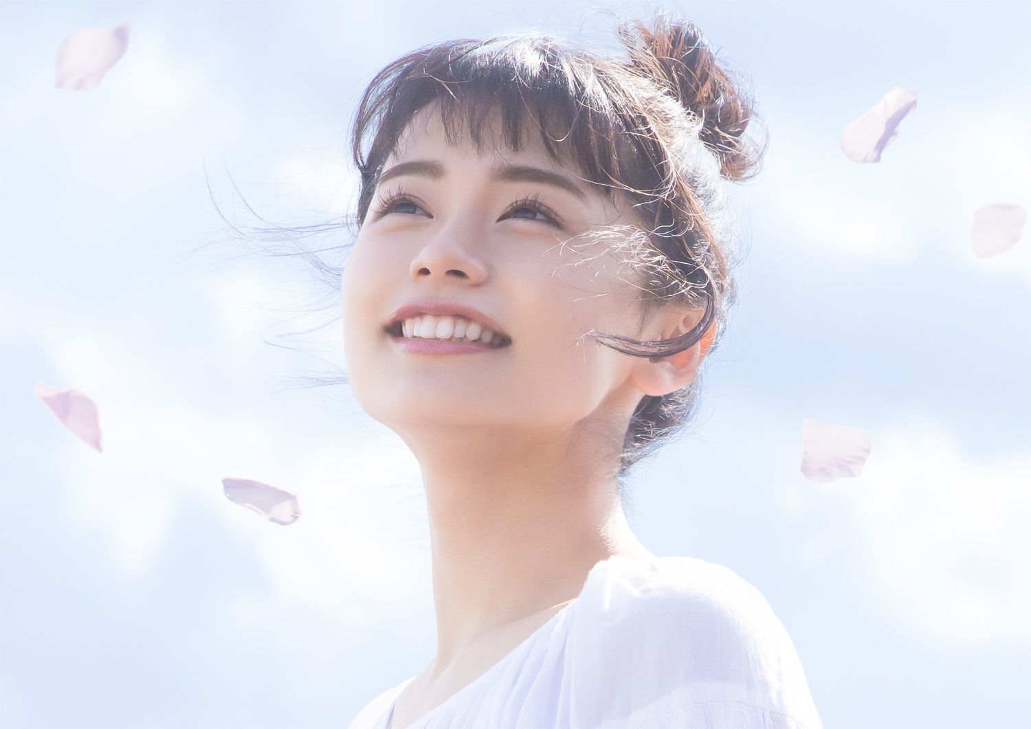 中部地方のフレッシャーズへ公共放送NHKをPR！ 歌手・足立佳奈さんが