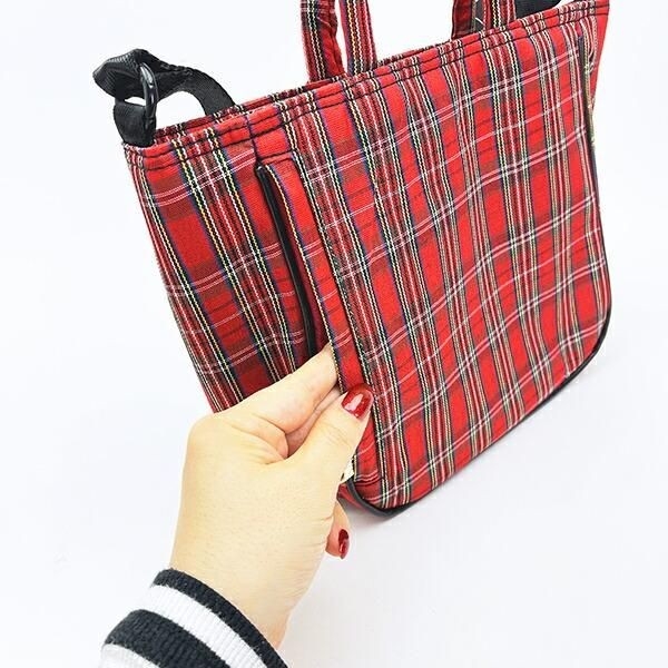 サンリオのハローキティ×ルートートのチェックトート