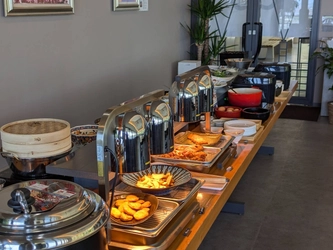 福岡・油山のビュッフェレストラン「ABURAYAMA160」 オープン半年記念キャンペーン(平日限定)を 7/15(火)～8/8(金)に実施！