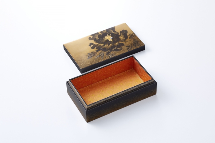 <輪島塗> 牡丹宝石箱 550,000円(現品限り)