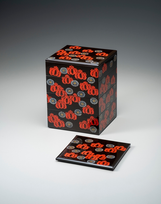 菊桐文漆絵蒔絵重箱 野口安左衛門旧蔵 個人蔵 撮影:山崎兼慈