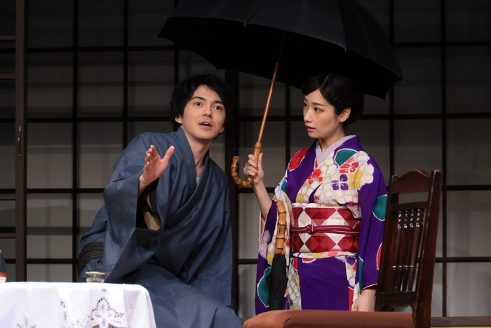 「帰れない男~慰留と斡旋の攻防~」撮影:宮川舞子