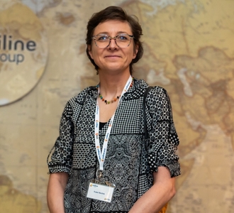 アルバニア現地旅行会社 Ivanaさん