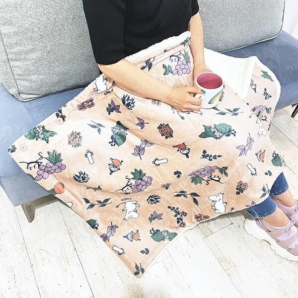 ムーミンのナチュラルデザインのブランケット