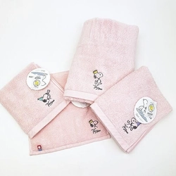 シンプルにオシャレ。PEANUTS75thの特別デザインでレア度MAX！スヌーピーの75周年限定ふわふわ今治タオルです。