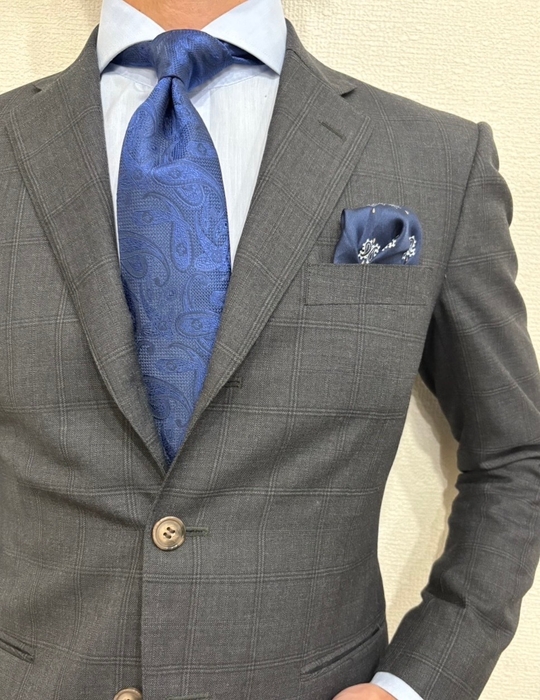 ミディアムグレー