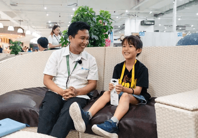 教師とレッスン以外でお話ししている様子