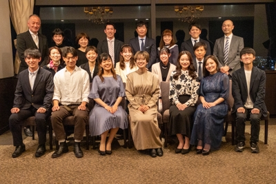 5uURFIqsm2EfWrN7Gwqi.jpg?w=940&h=940