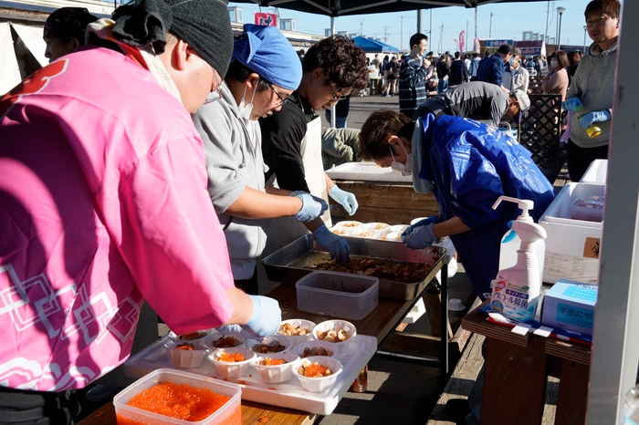 煮付けていくらを乗せて
