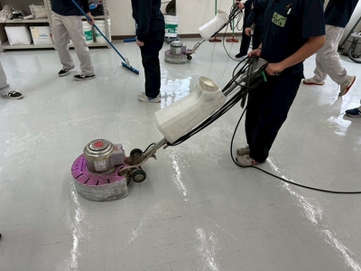 グループ会社の日本ビルメンテナンスアカデミーでの研修風景