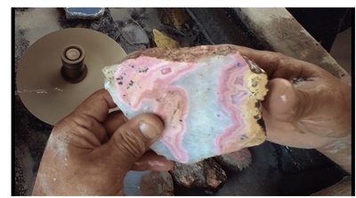 量多くを運べず、手作業での制作。ハンドクラフト認証