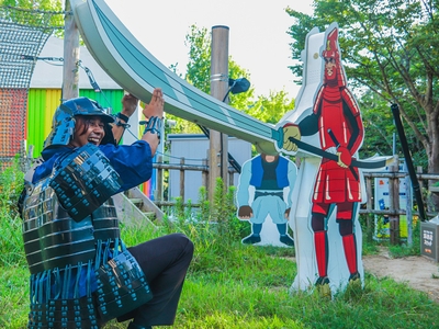 ▲甲冑を着て、侍になりきろう！