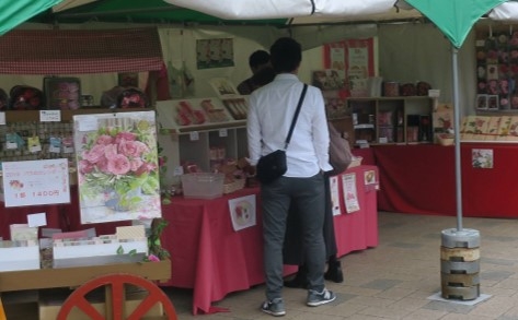 「ロゼマルシェ」(平成30年撮影)