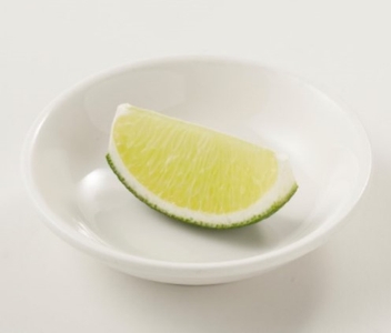 別添えで提供するライム
