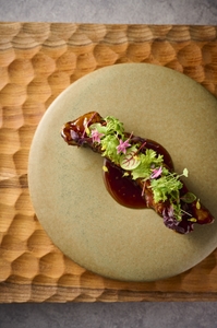 ランチ限定「天然黒酢ノ酢豚」