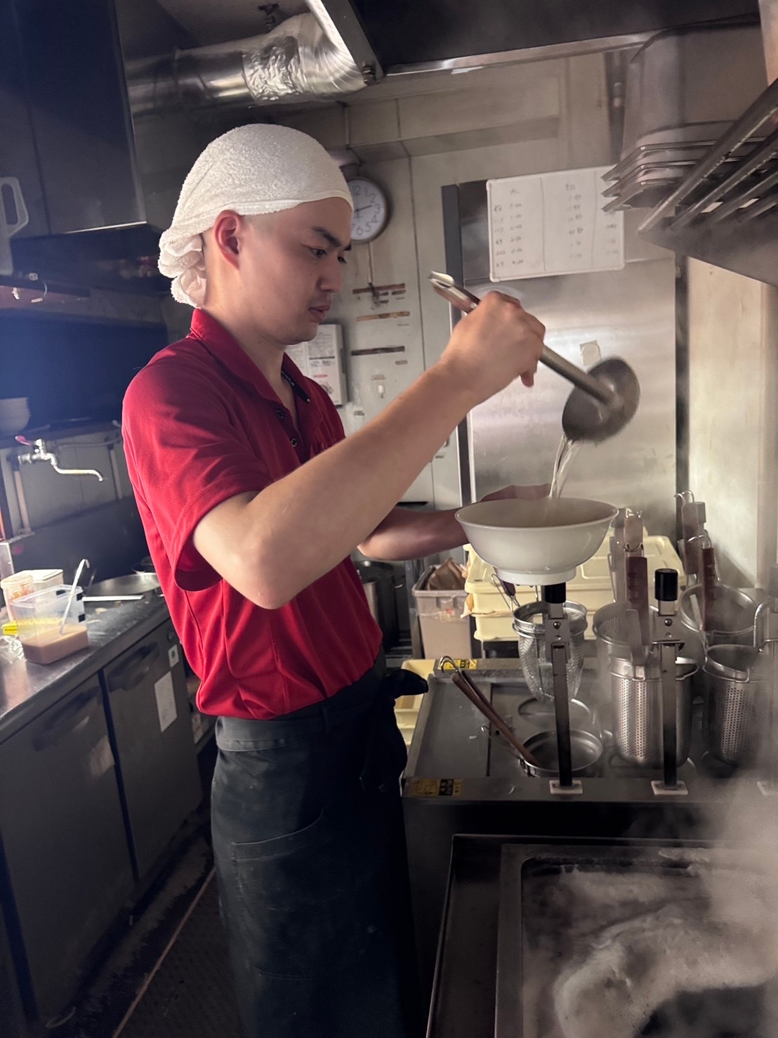 真剣なスタッフ