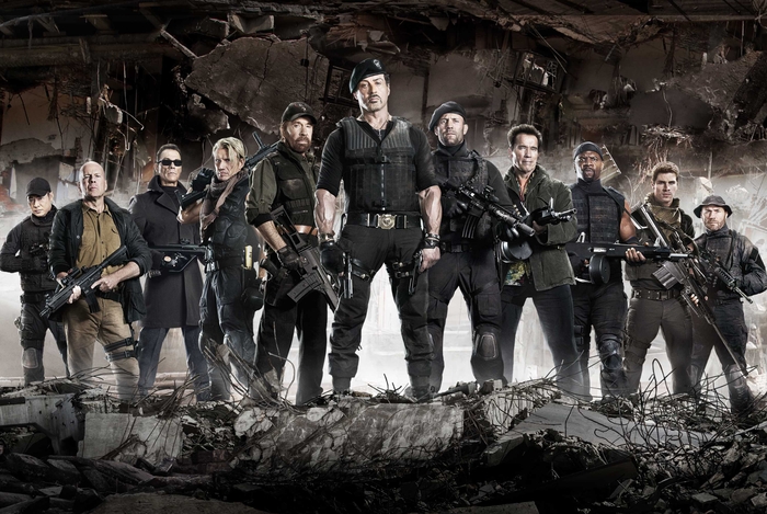 『エクスペンダブルズ2』© 2012 Barney’s Christmas, Inc. All Rights Reserved.