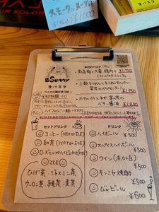 6M6LhVEAuzcNVuRdbwM4.jpg?w=940&h=940