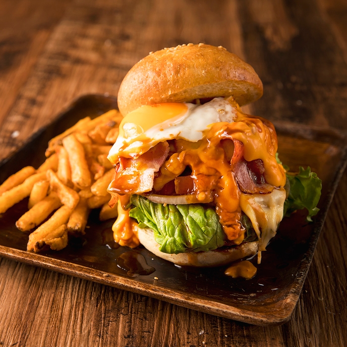 BLTCバーガー 990円(税込1,089円)