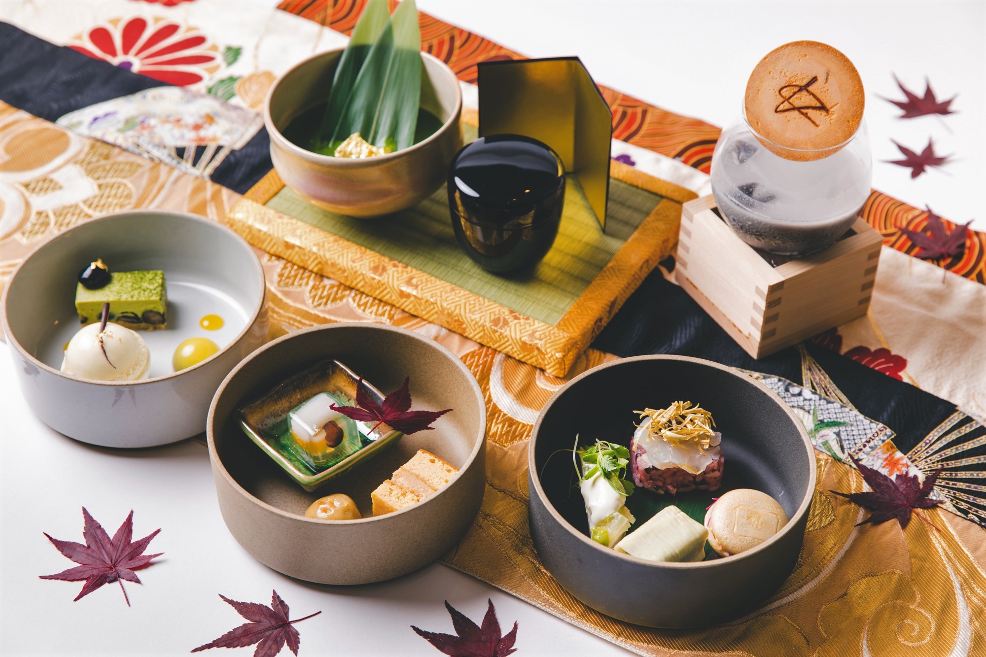 【ダーワ・悠洛 京都】 和と洋が織りなす美食の饗宴 1803年創業の京菓子司 亀屋良長コラボレーションアフタヌーンティー発売