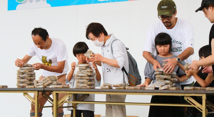 こんにゃく積み上げ大会イメージ