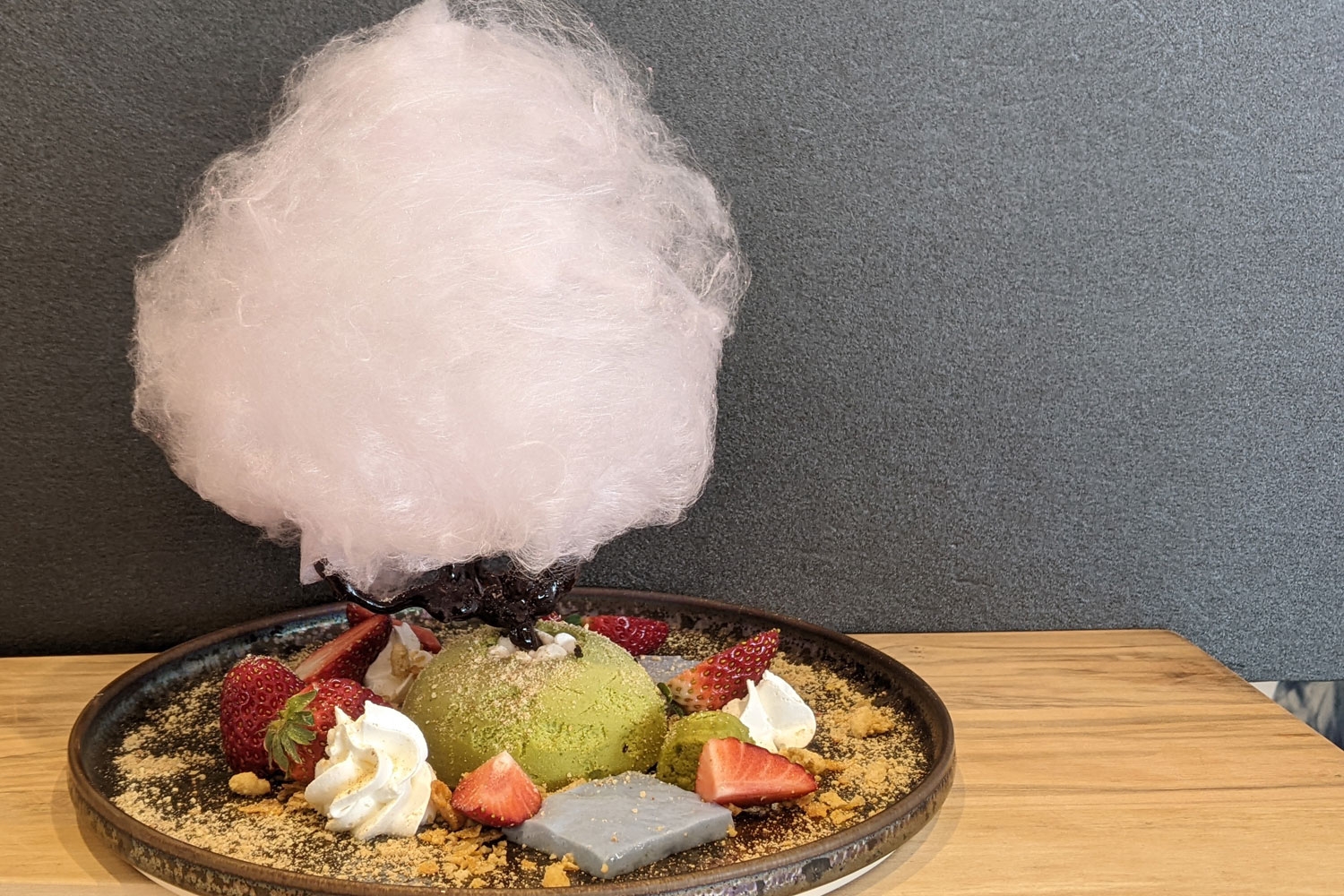 期間限定 お花見パフェ