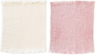 きなり（左）、コスモス（右）