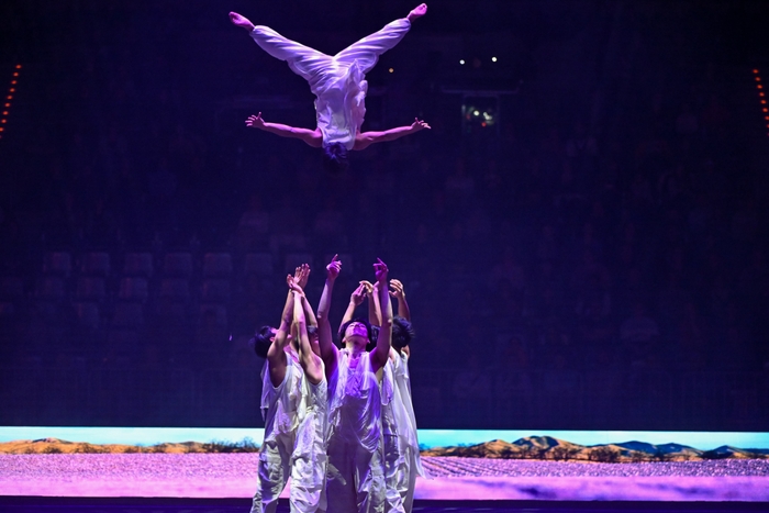 ダイナミックな演技で魅了(©Der Bildjäger)