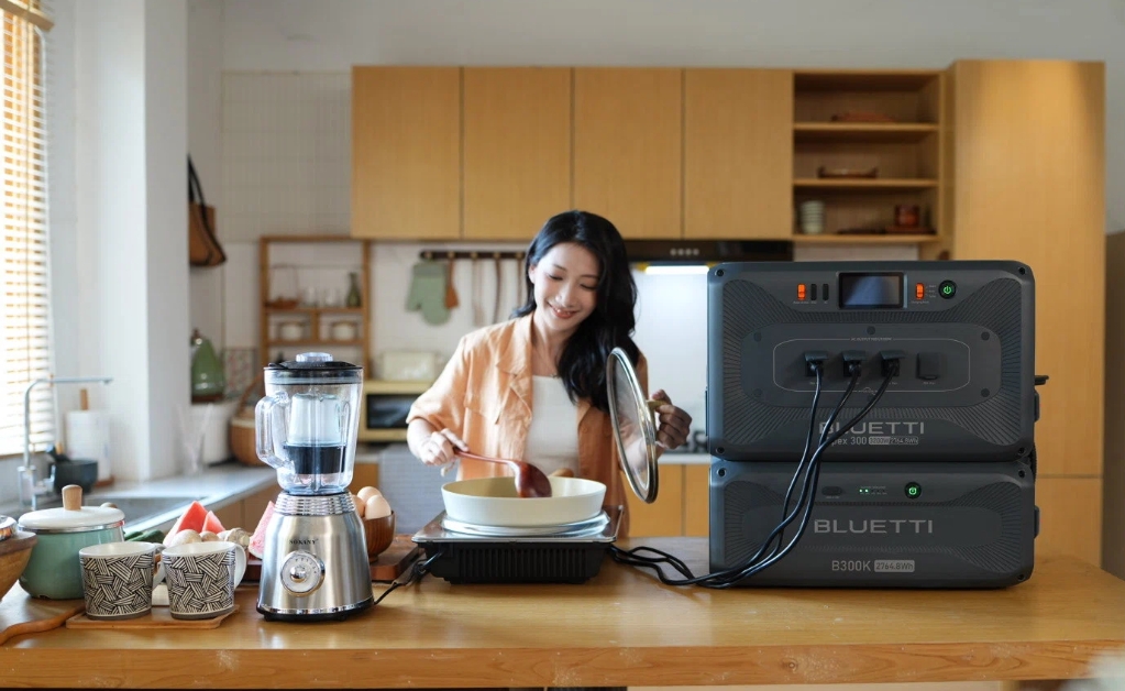 家族を守る、頼れるバックアップ電源。Apex 300で安心をもっと長く