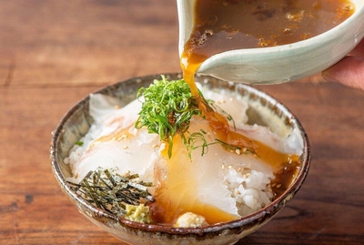 6bHyDndmWJmJGnEJloGt.jpg?w=940&h=940