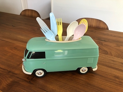 6d64MAIBFihL5ixEPVwn.jpg?w=940&h=940